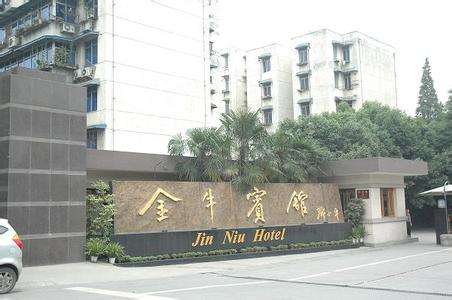 仁和新城16套电动挡烟垂壁按时交付